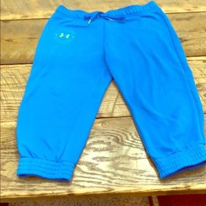 Under Armour Capri sweat pants blue woman’s size L